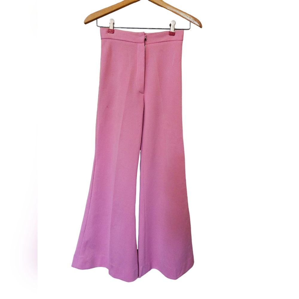Vintage 70s Pink Taffy 2Piece Pantsuit Bellbottoms - Picture 3 of 16